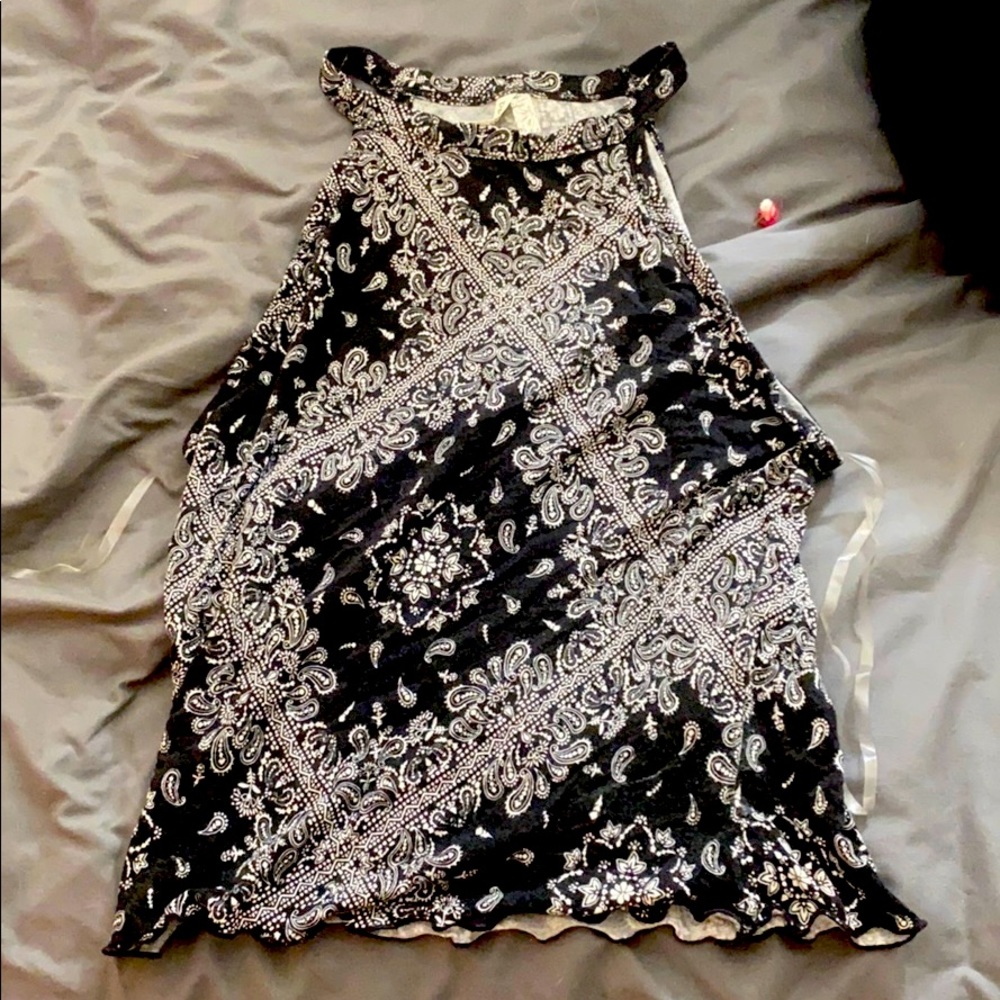 Halter crop top